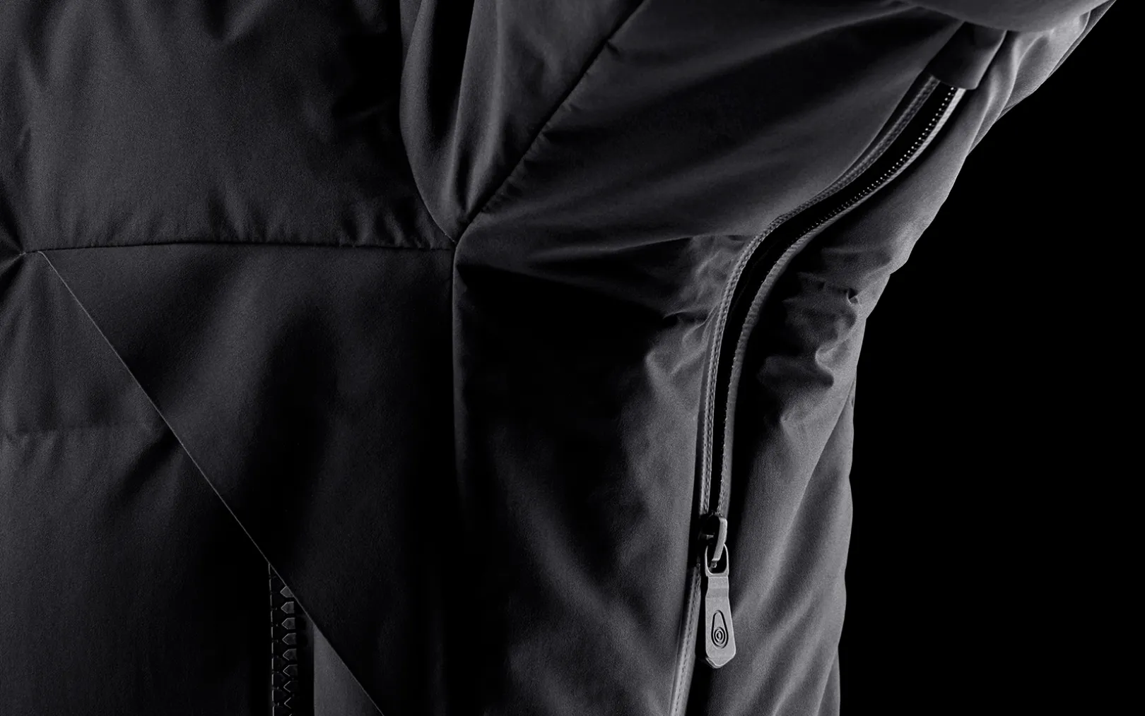 BLACK ICE GORE TEX DOWN PARKA