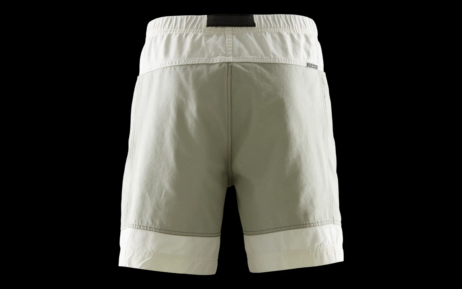 BREEZE BLOCKED SHORTS