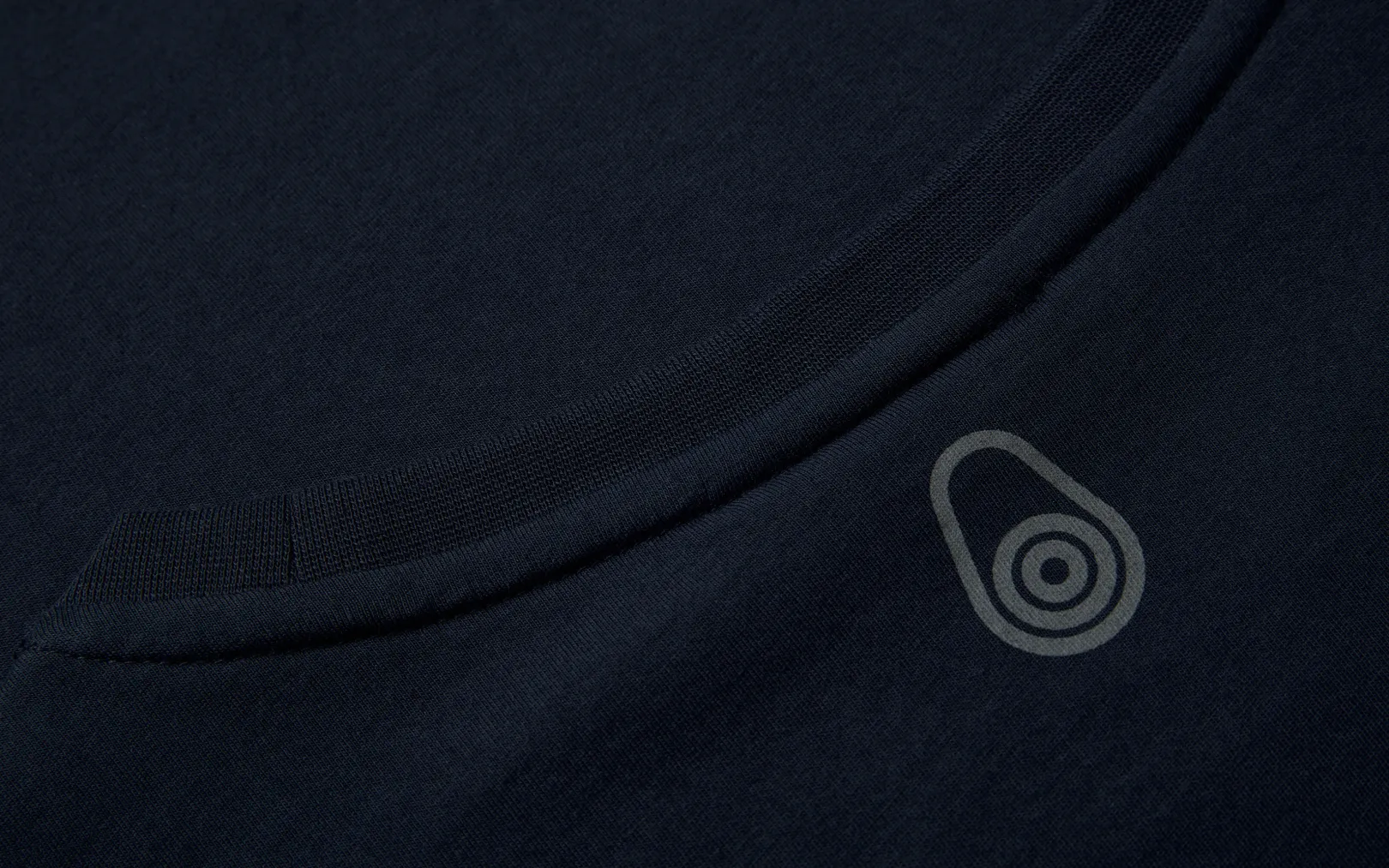 LOGO TEE