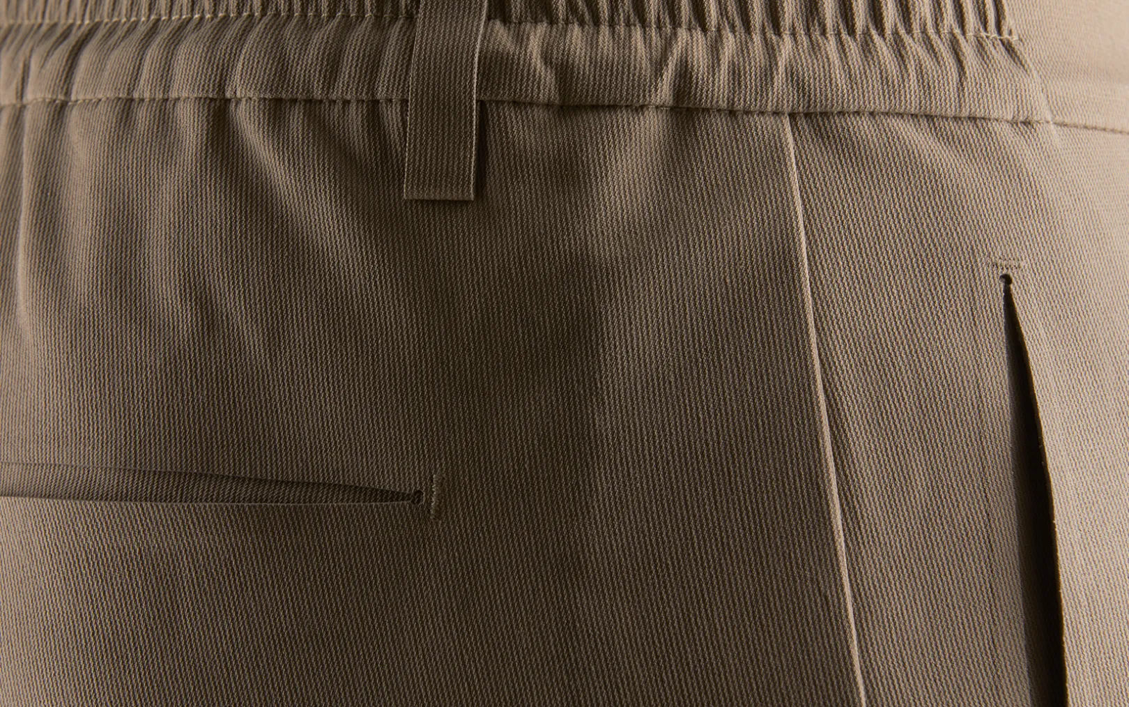 RACE EDITION TECH SHORTS