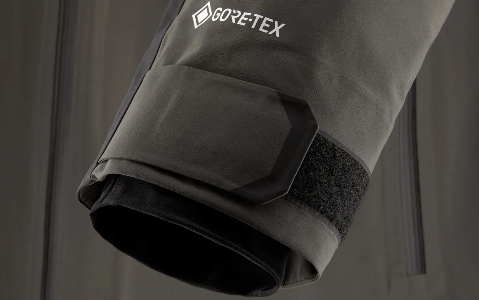 REFERENCE PRO JACKET