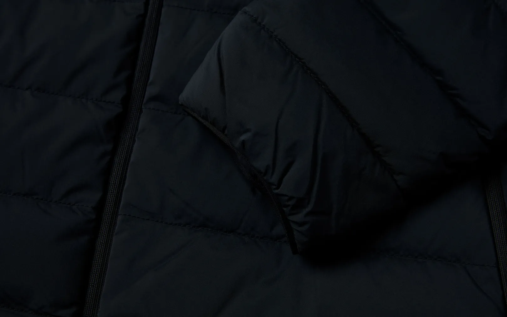 SPRAY DOWN JACKET