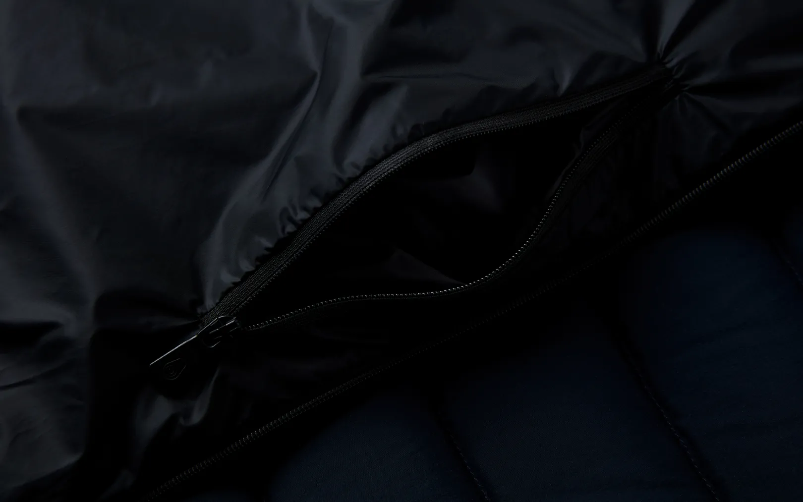SPRAY DOWN JACKET