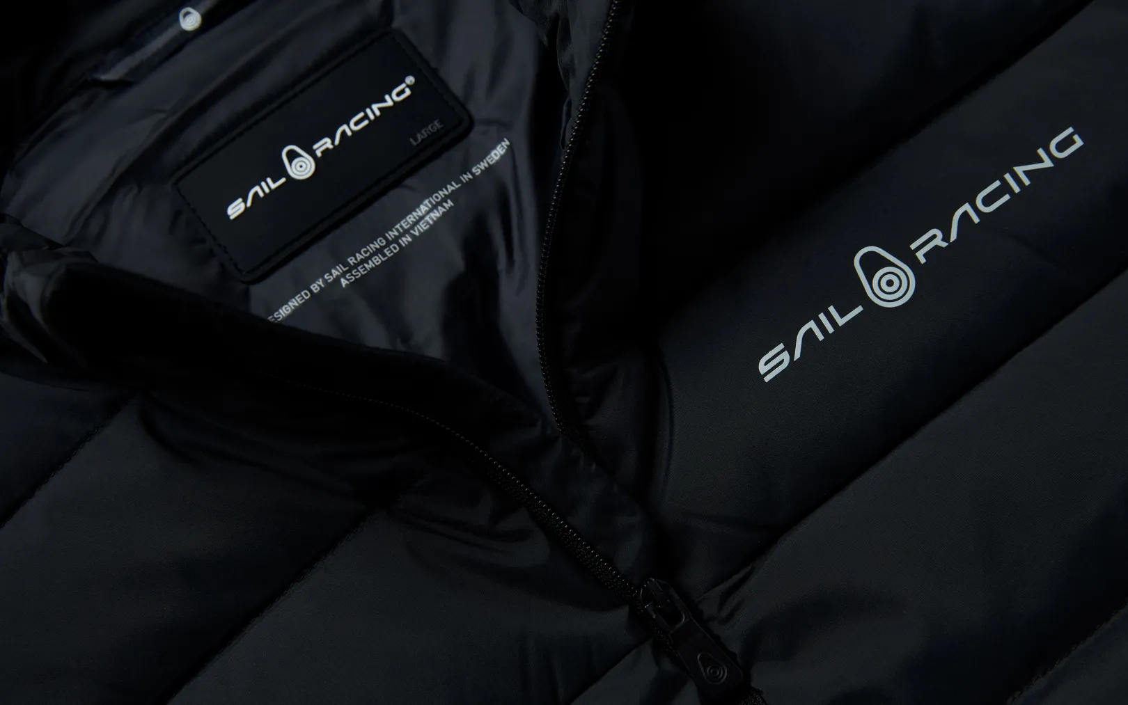 SPRAY DOWN VEST