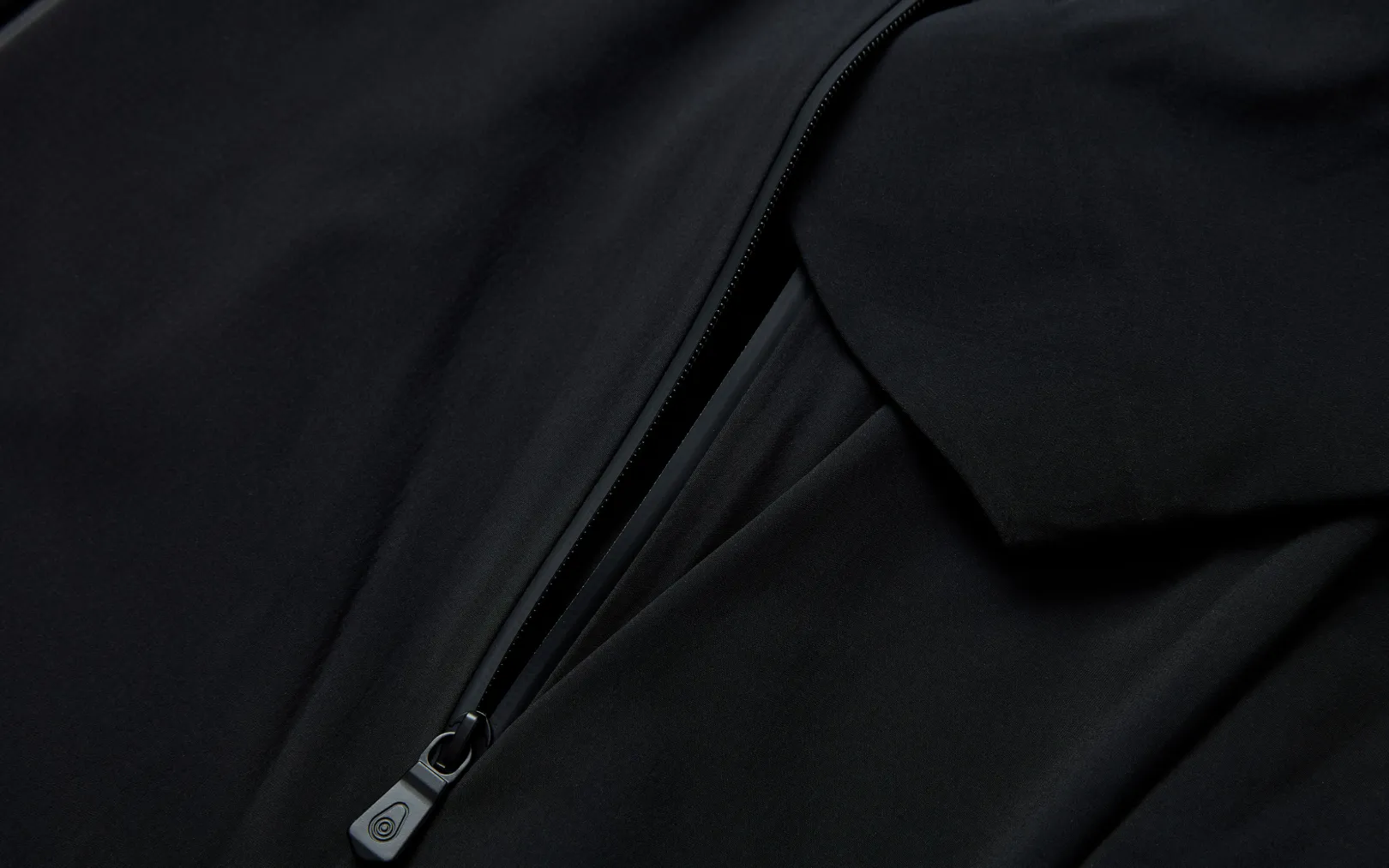 SPRAY SOFTSHELL HOOD