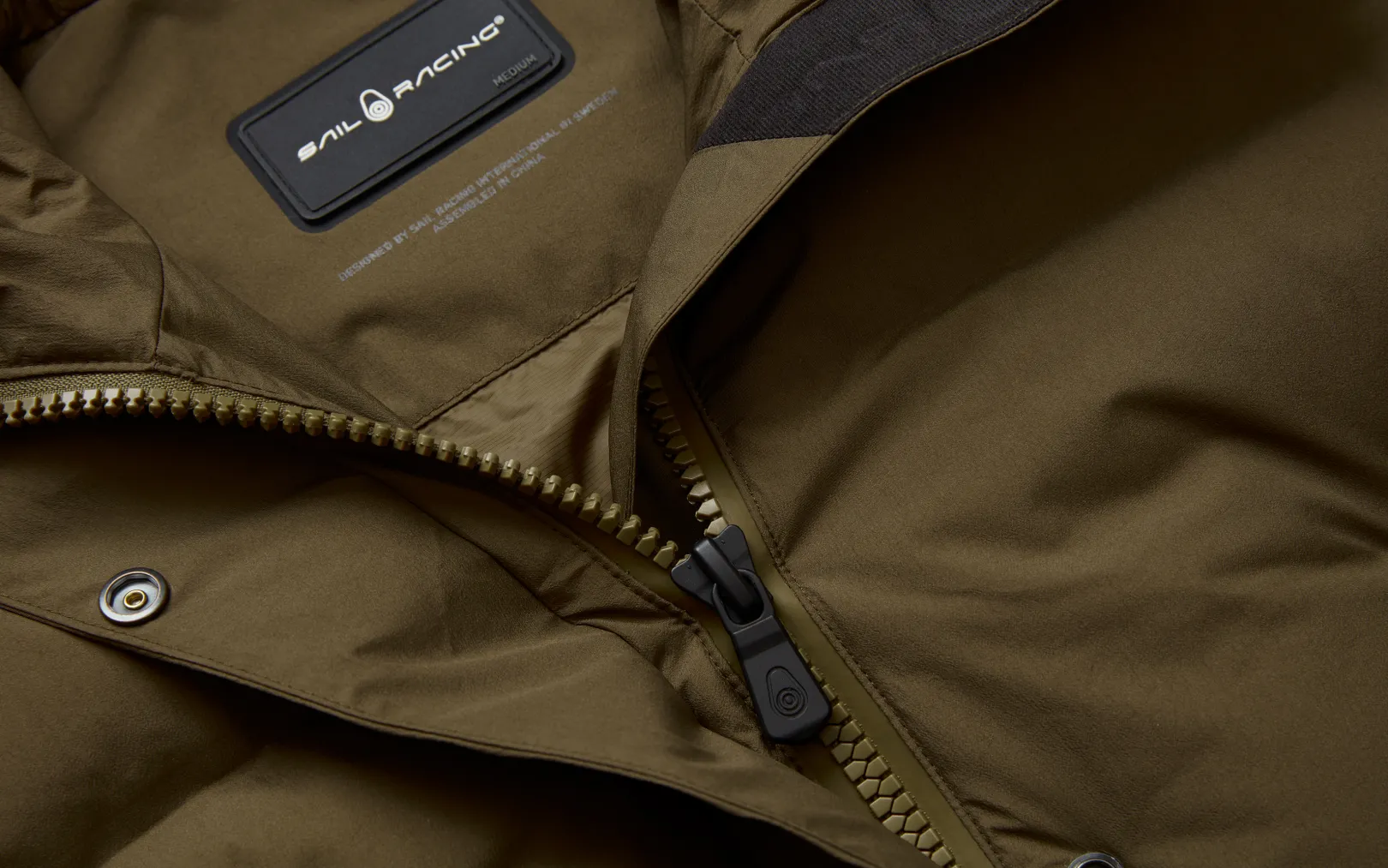W RACE EDITION DOWN PARKA